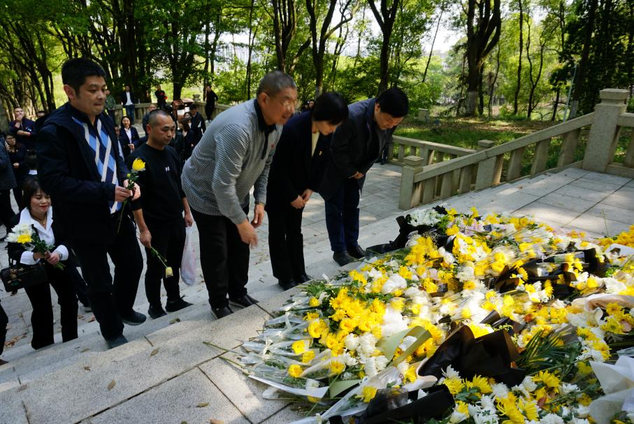 beec62412153498394e6d978f48c4302.png beec62412153498394e6d978f48c4302.png